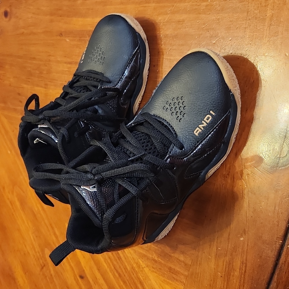 Youth AND1 Basketball shoes
